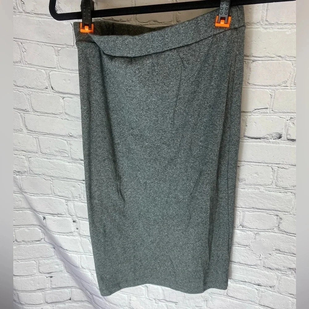 5/$20 Women’s‎ Divided Gray Pencil Skirt Medium